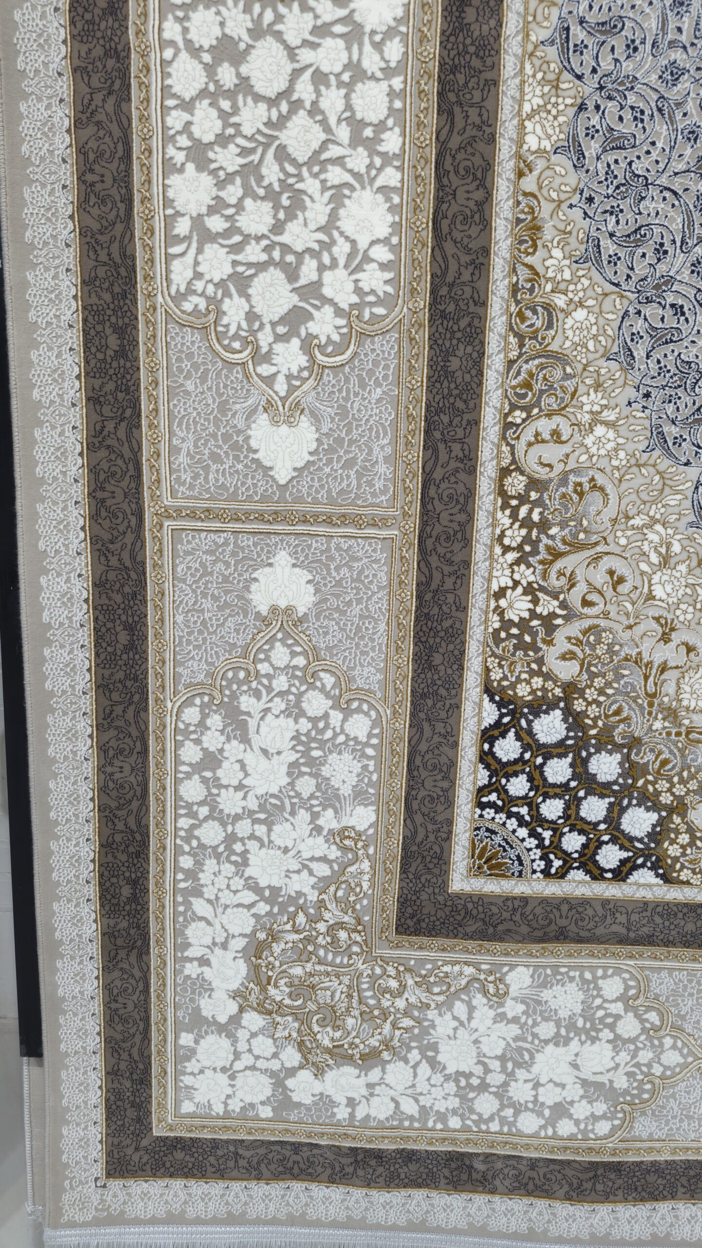 فرش کلاسیک یک